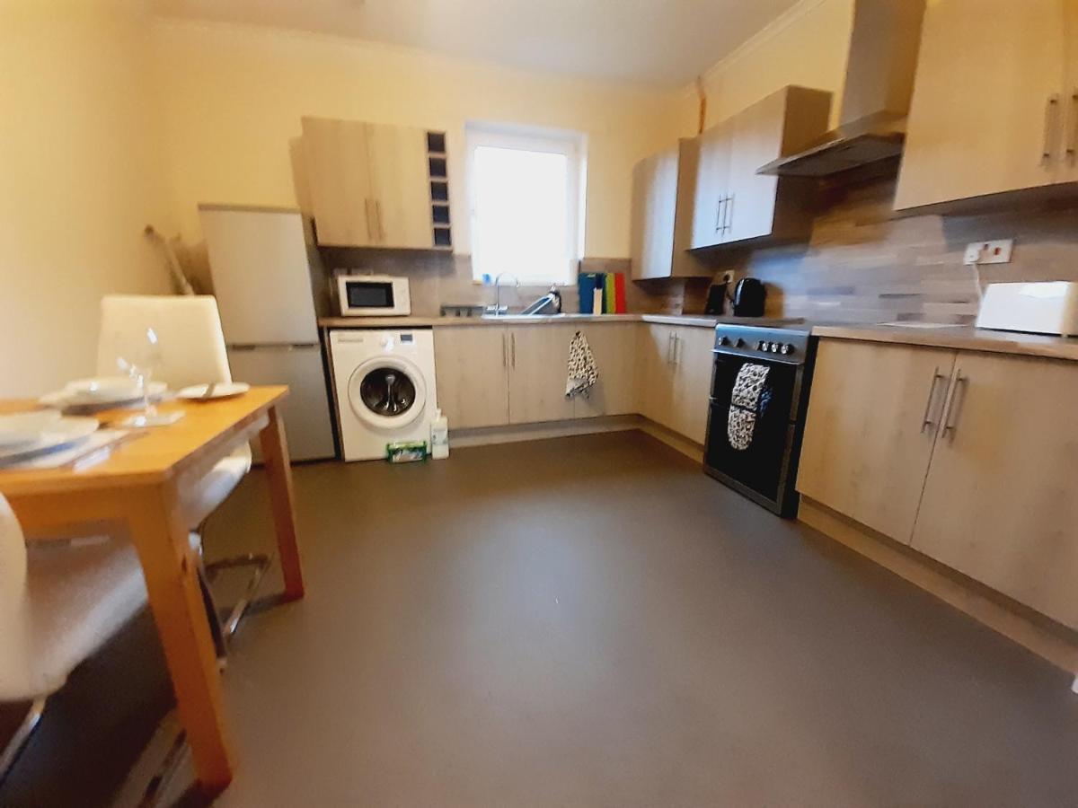 Carvetii - Vincent House - Large 3 Bedroom Apartment With On-Site Parking Lochgelly Exterior photo